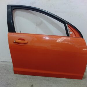 2013 HOLDEN COMMODORE RIGHT FRONT DOOR