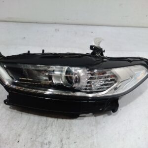 2017 FORD MONDEO RIGHT HEADLAMP