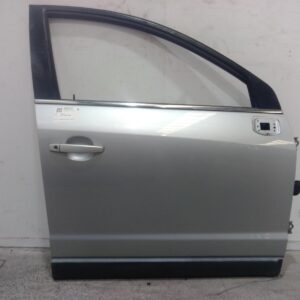 2015 HOLDEN CAPTIVA RIGHT FRONT DOOR