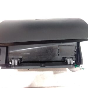 2012 HOLDEN CAPTIVA GLOVE BOX