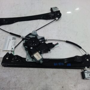 2013 HOLDEN CRUZE RIGHT FRONT WINDOW REG MOTOR