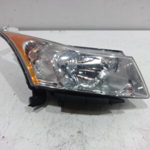 2013 HOLDEN CRUZE RIGHT HEADLAMP