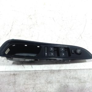 2015 HOLDEN COMMODORE POWER DOOR WINDOW SWITCH