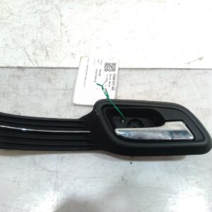 2015 HOLDEN MALIBU DOOR HANDLE