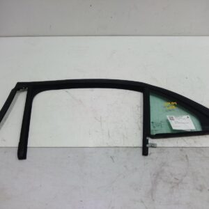 2015 HOLDEN MALIBU LEFT REAR QUARTER (1/4) DOOR GLASS