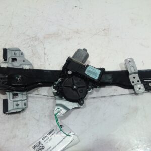 2012 HOLDEN BARINA RIGHT FRONT WINDOW REG MOTOR