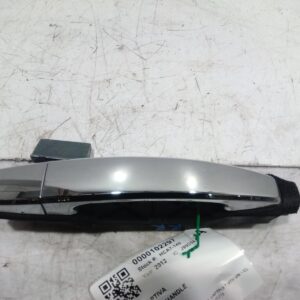 2012 HOLDEN CAPTIVA DOOR HANDLE