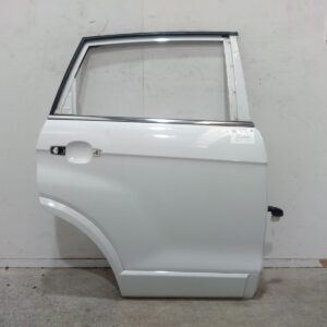 2017 HOLDEN CAPTIVA RIGHT REAR DOOR SLIDING