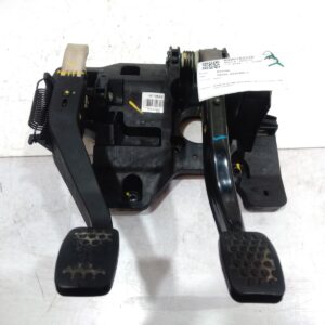 2014 HOLDEN BARINA PEDAL ASSEMBLY