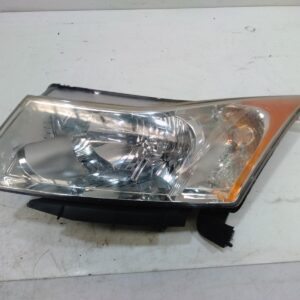 2014 HOLDEN CRUZE LEFT HEADLAMP