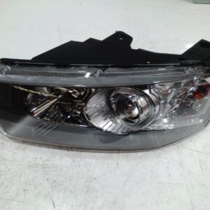 2011 HOLDEN CAPTIVA LEFT HEADLAMP